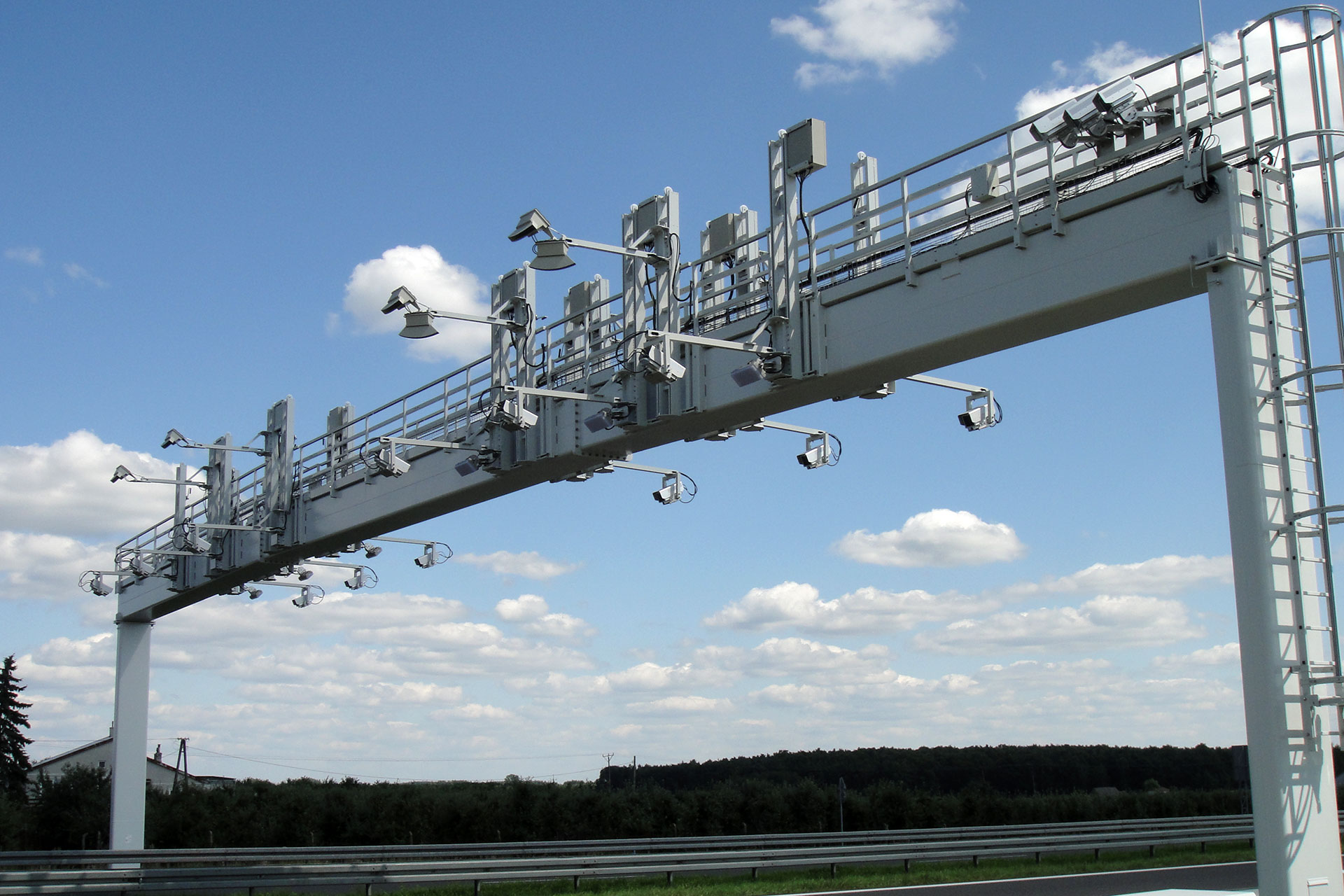 Multi-Lane Free Flow tolling technologies